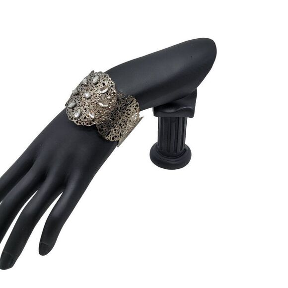 Vintage‎ Fillagree Metal Wide Cuff Bracelet Silver Rhinestone Perforated Scroll - Picture 7 of 9